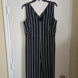 Black and White Striped Women's Jumper